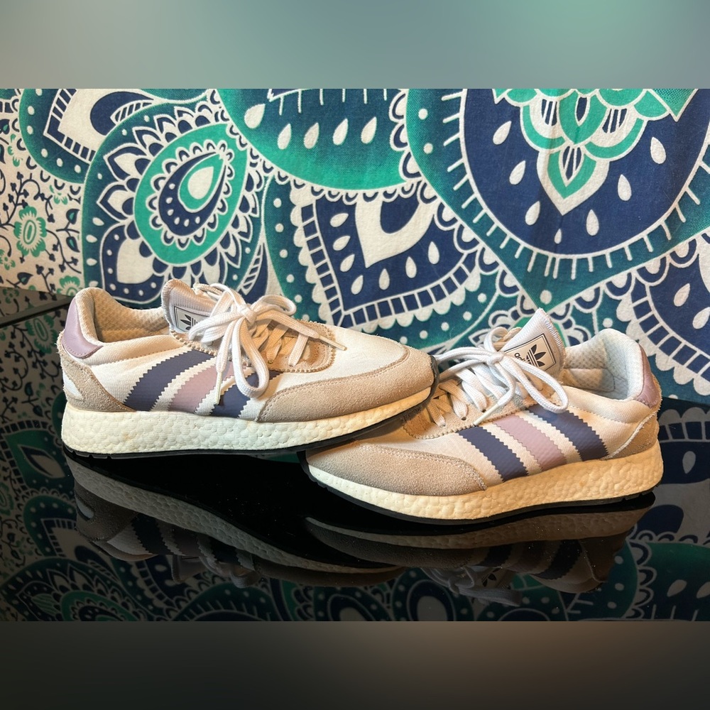 Adidas Iniki